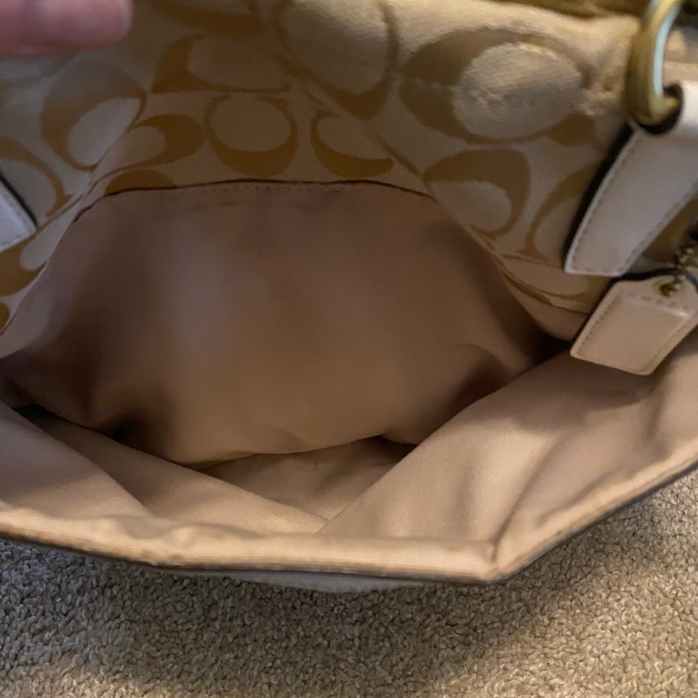Coach Beige Signature Canvas Shoulder Bag with Cream Trim - Picture 8 of 10